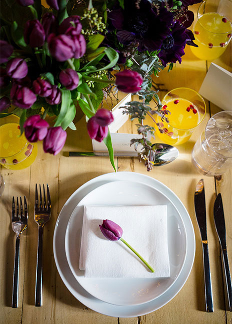 Bonbite catering 2018 Love Union event close up of guest table seating with specialty cocktail